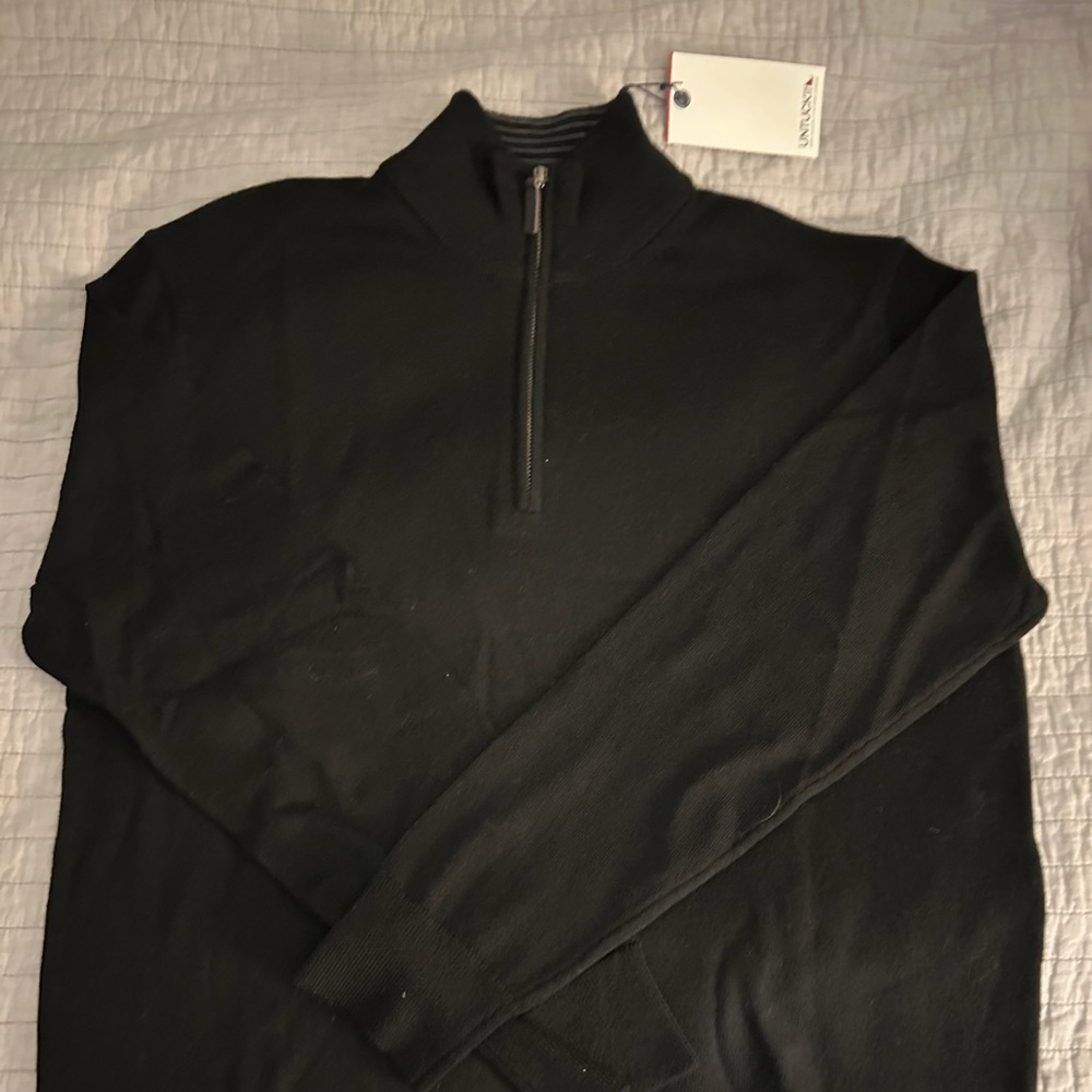UNTUCKit Men’s Merino Wool Quarter-zip sweater